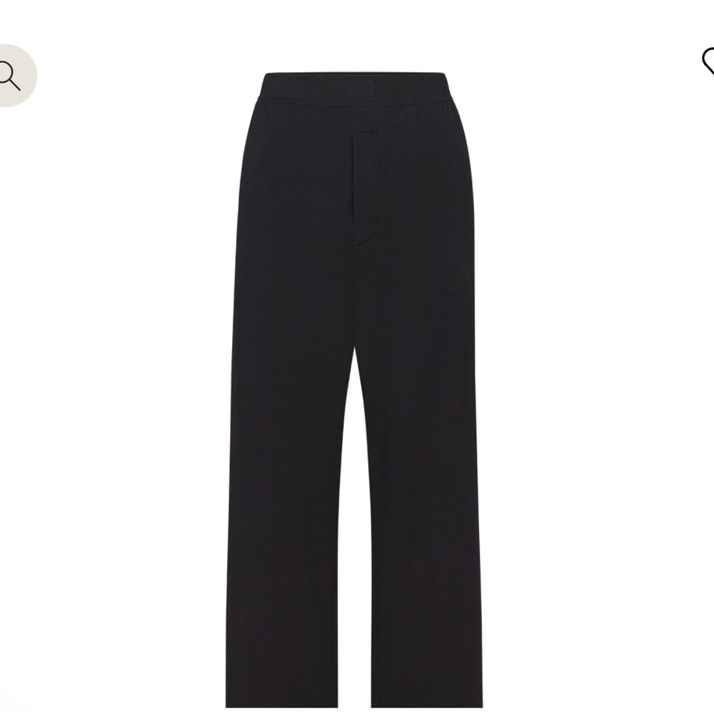 NWT SKIMS Boyfriend Loose Pants Size Med  Color is Onyx, make me an offer